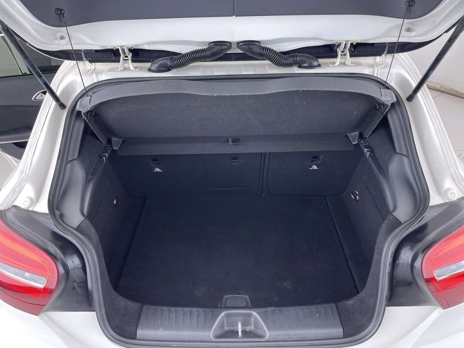 Used Mercedes-Benz A-Class 2017 for sale - 76481381: Photo 10