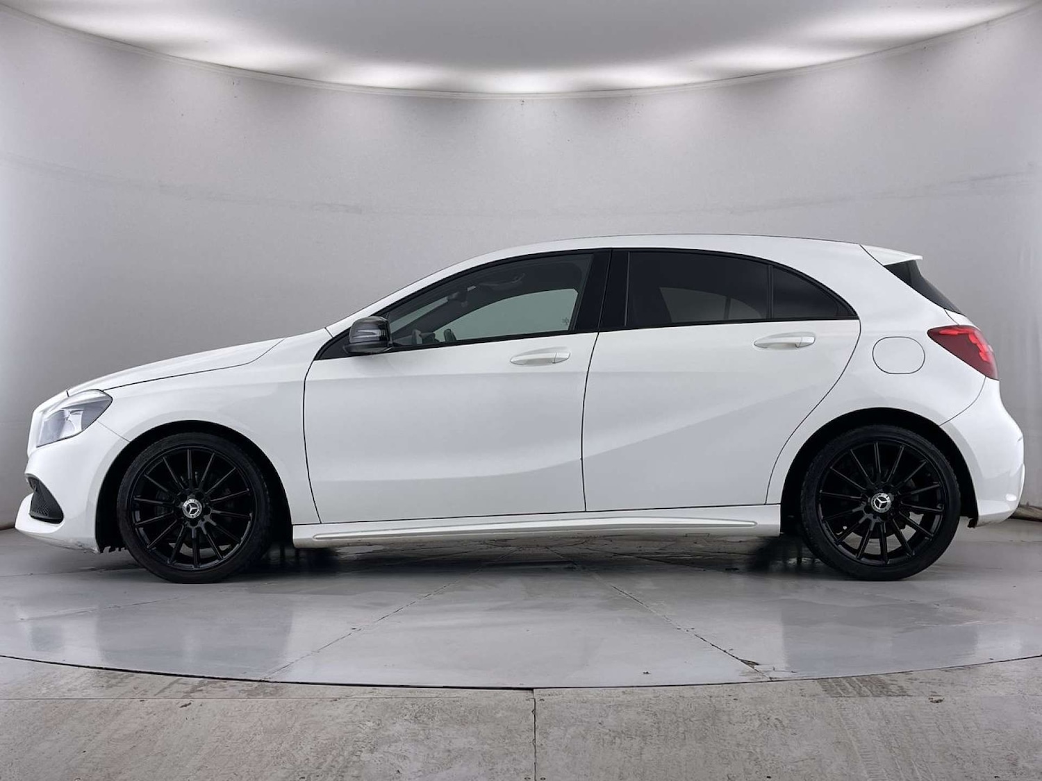 Used Mercedes-Benz A-Class 2017 for sale - 76481381: Photo 16