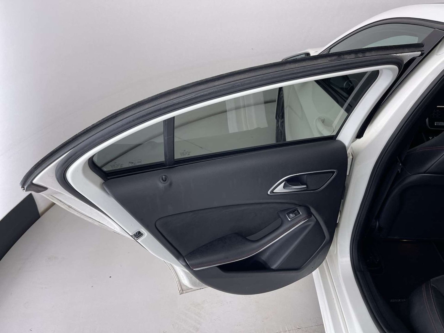 Used Mercedes-Benz A-Class 2017 for sale - 76481381: Photo 28