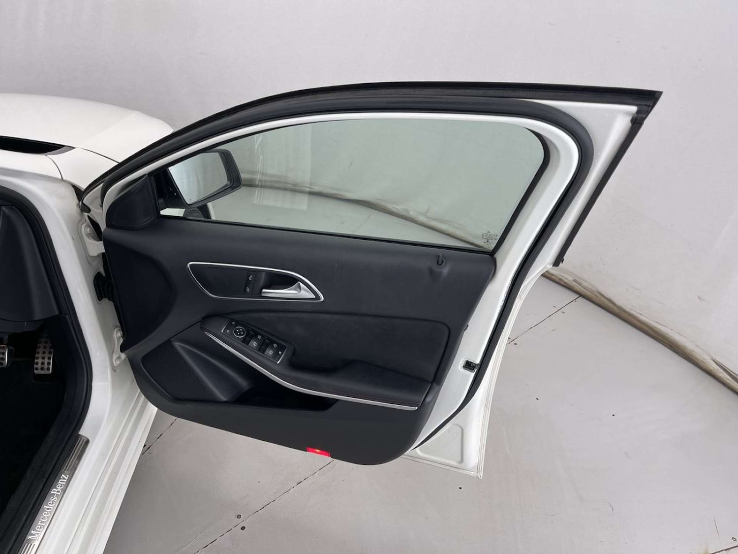 Used Mercedes-Benz A-Class 2017 for sale - 76481381: Photo 29