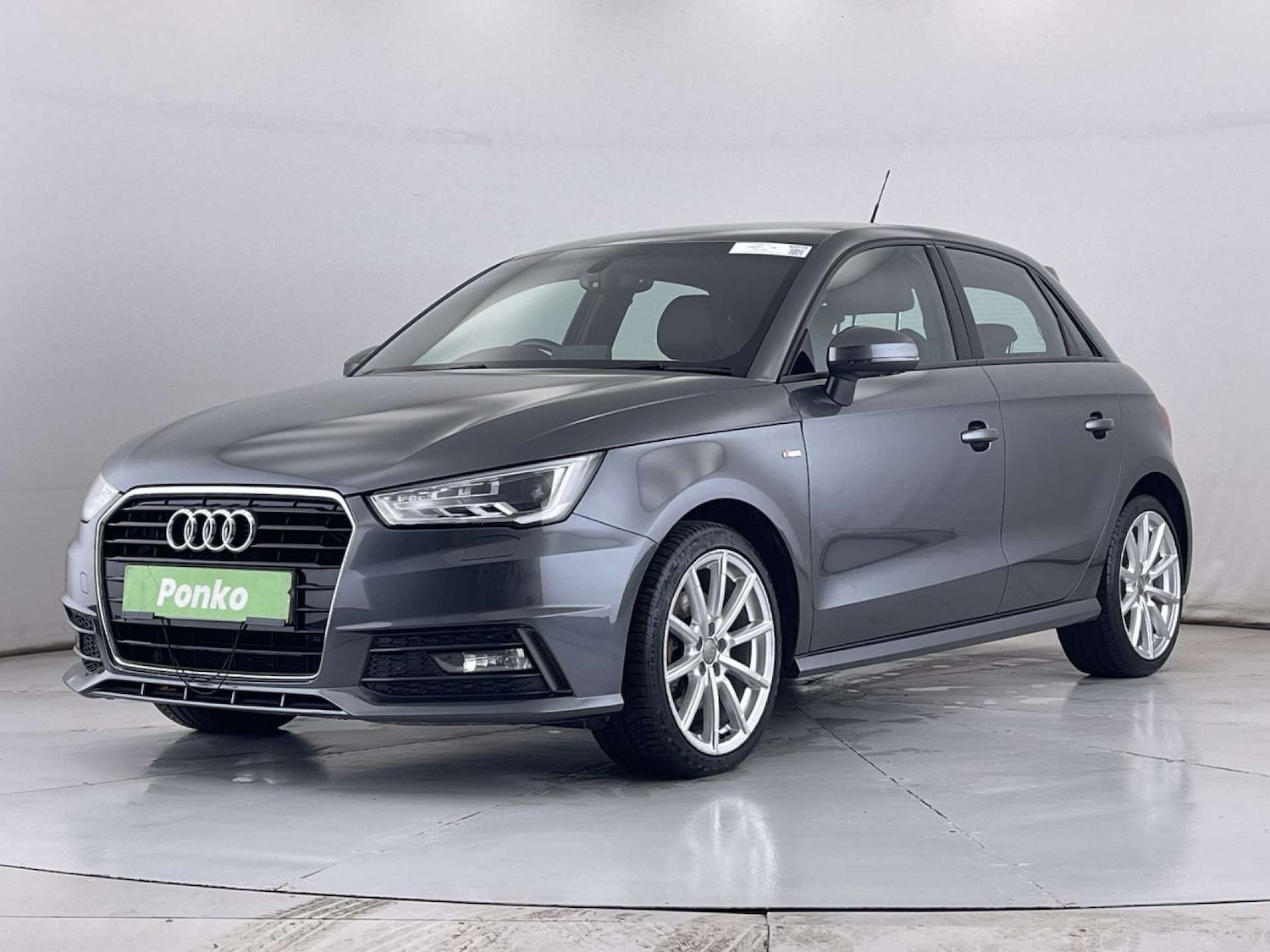 Used Audi A1 2015 for sale - 76556030: Photo 4