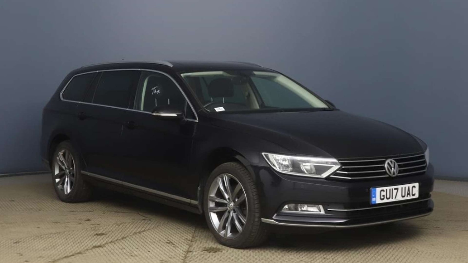 Used Volkswagen Passat 2017 for sale - 76651369: Photo 1