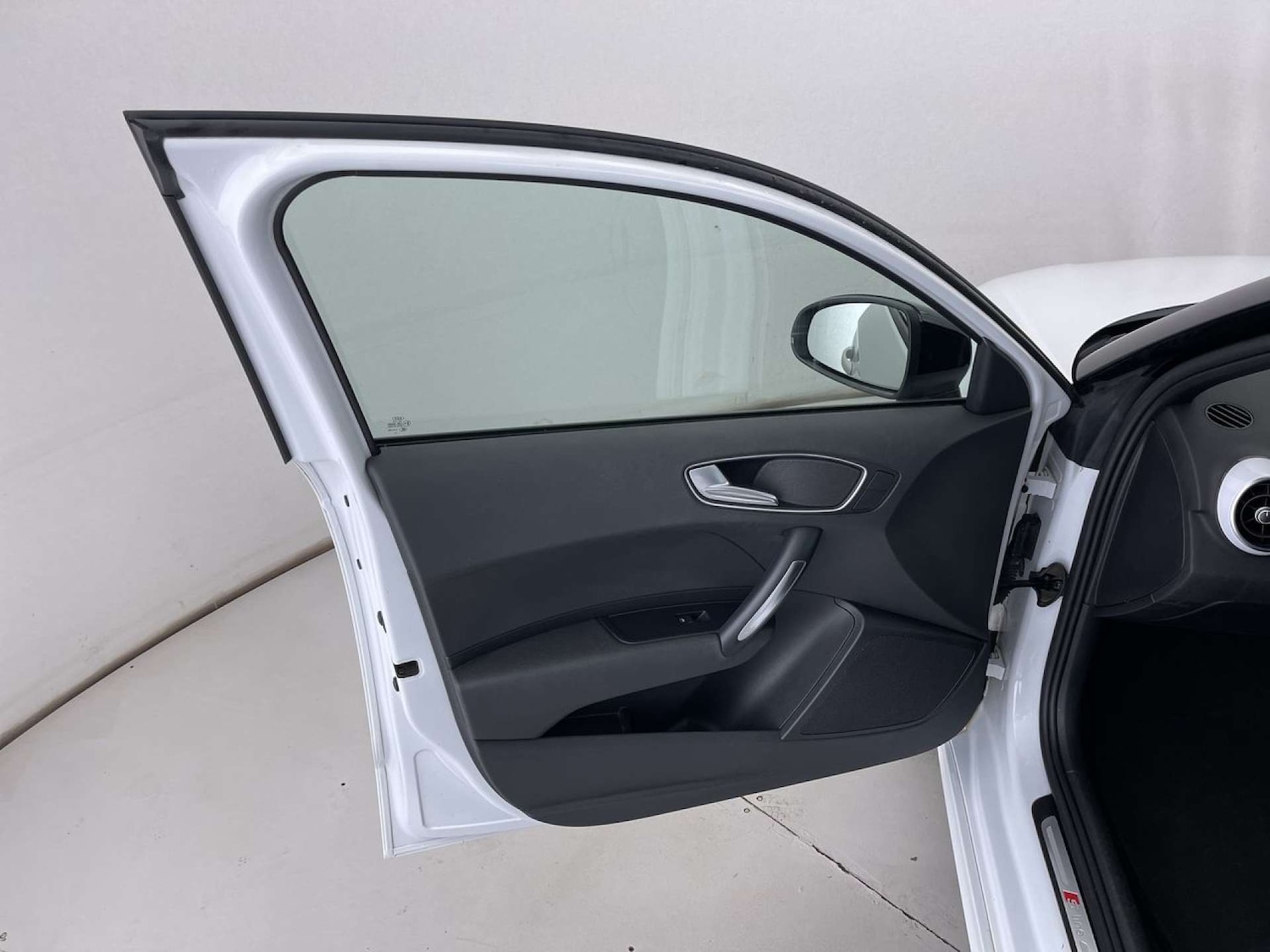 Used Audi A1 2014 for sale - 76830226: Photo 27