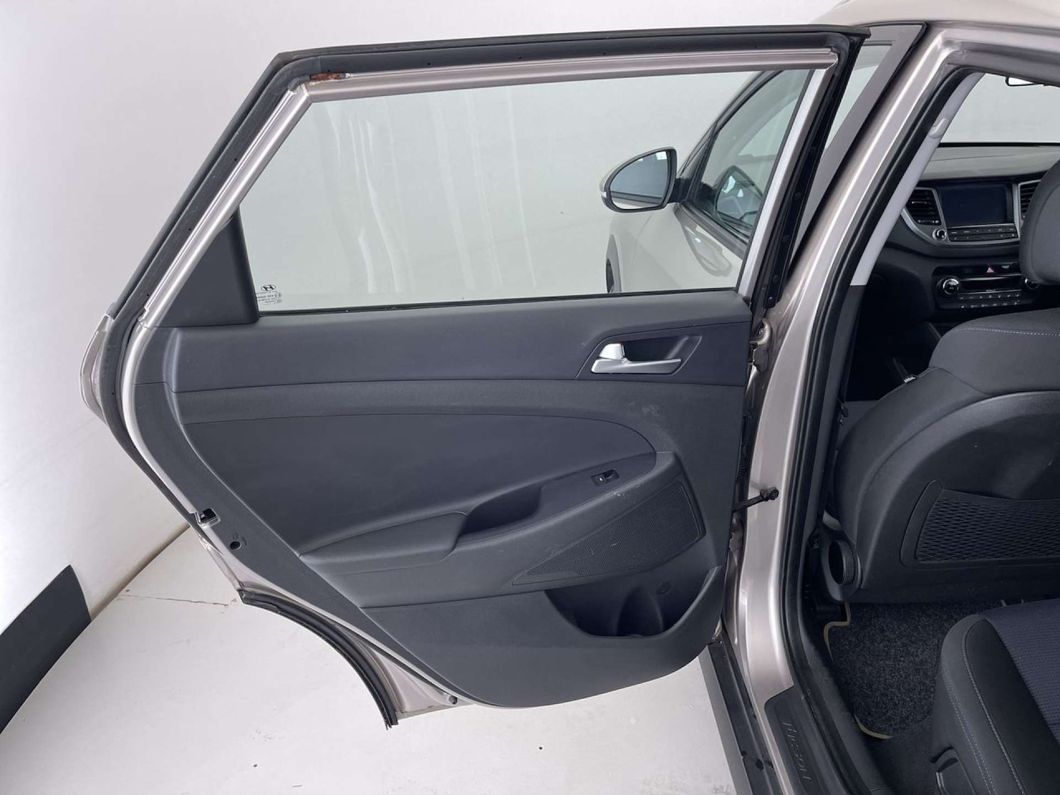 Used Hyundai TUCSON 2015 for sale - 76235444: Photo 28