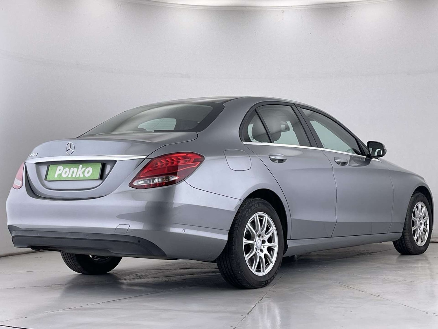 Used Mercedes-Benz C Class 2016 for sale - 76038508: Photo 5