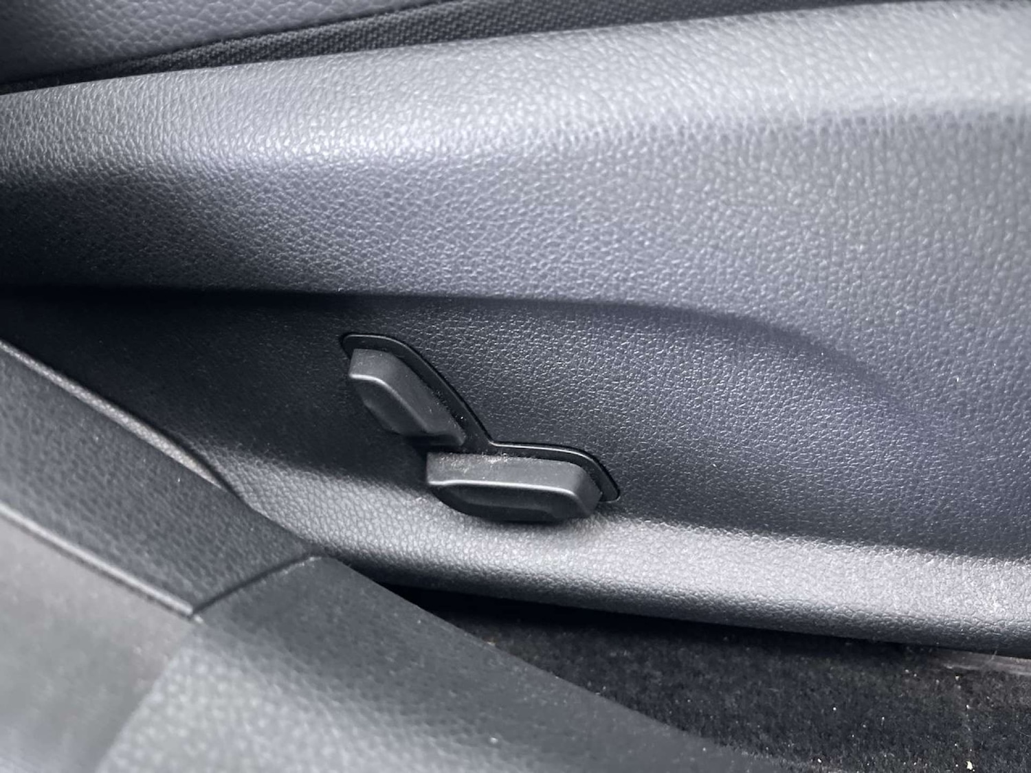 Used Mercedes-Benz C Class 2016 for sale - 76038508: Photo 52