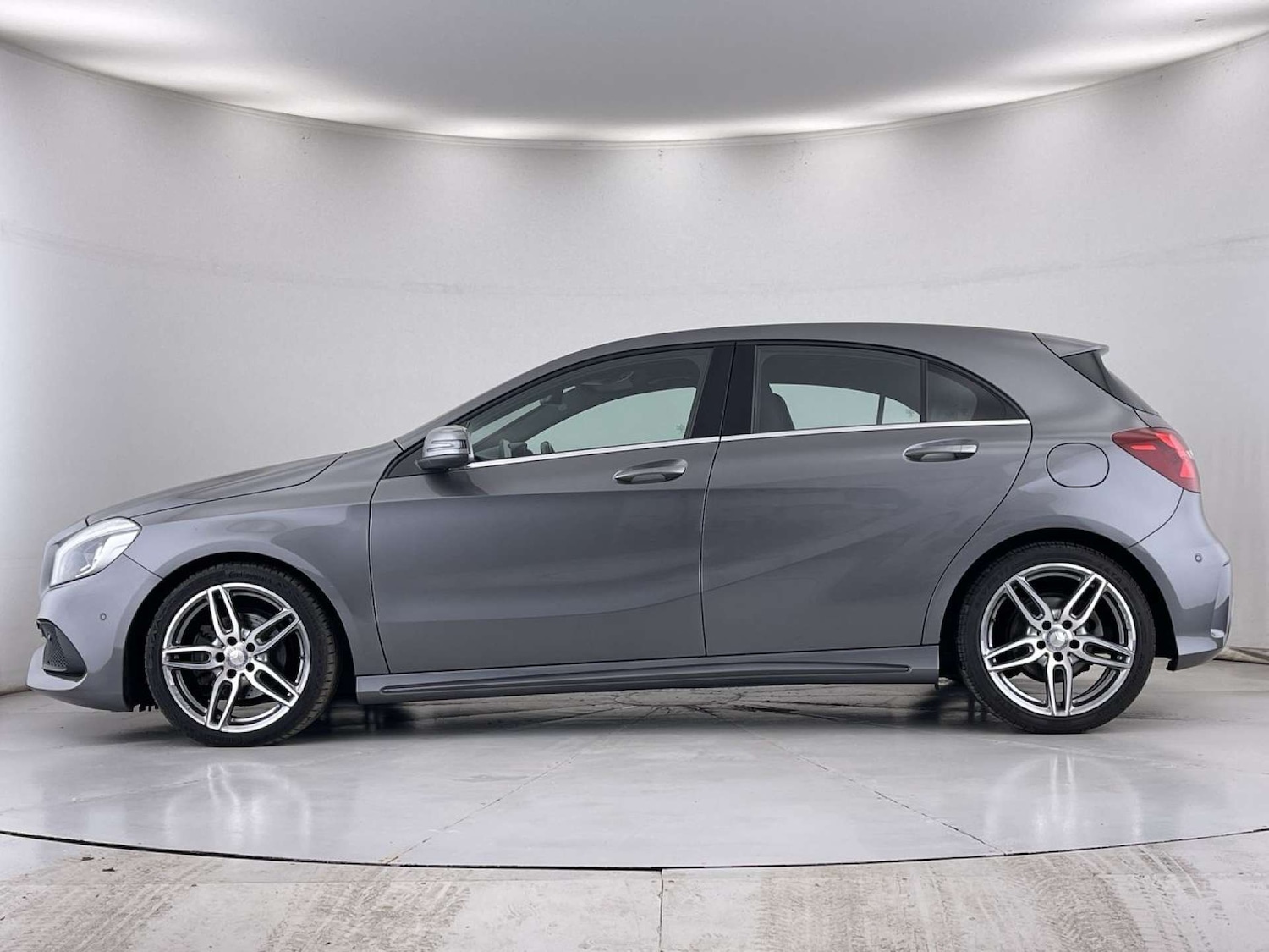 Used Mercedes-Benz A-Class 2017 for sale - 76038509: Photo 16