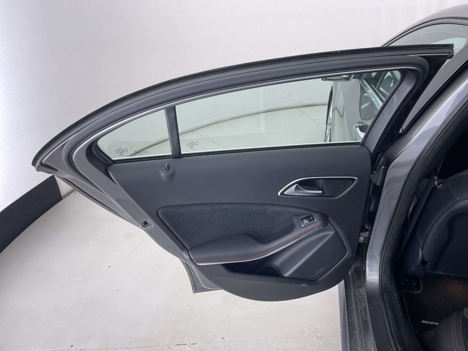 Used Mercedes-Benz A-Class 2017 for sale - 76038509: Photo 28