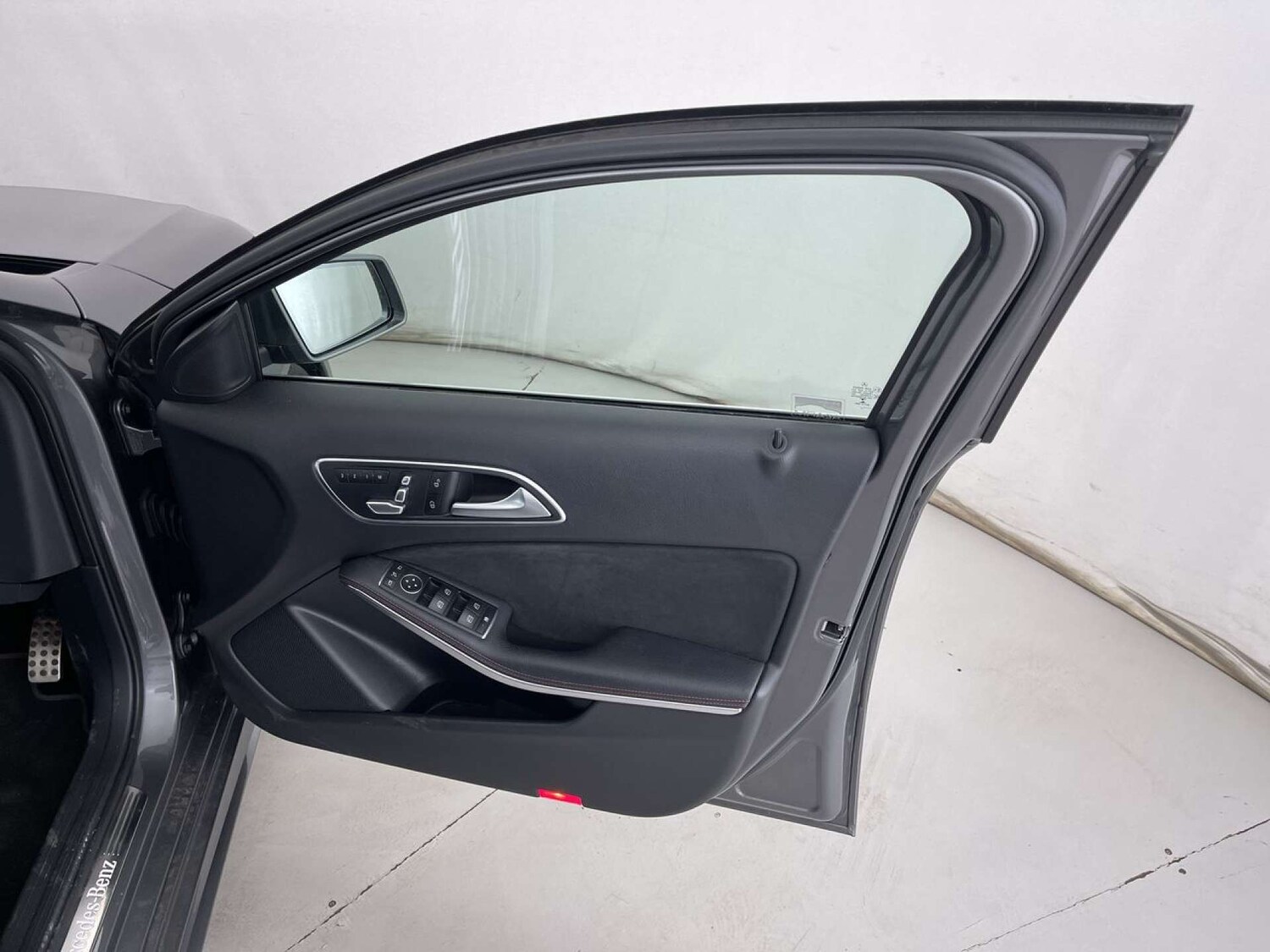 Used Mercedes-Benz A-Class 2017 for sale - 76038509: Photo 29