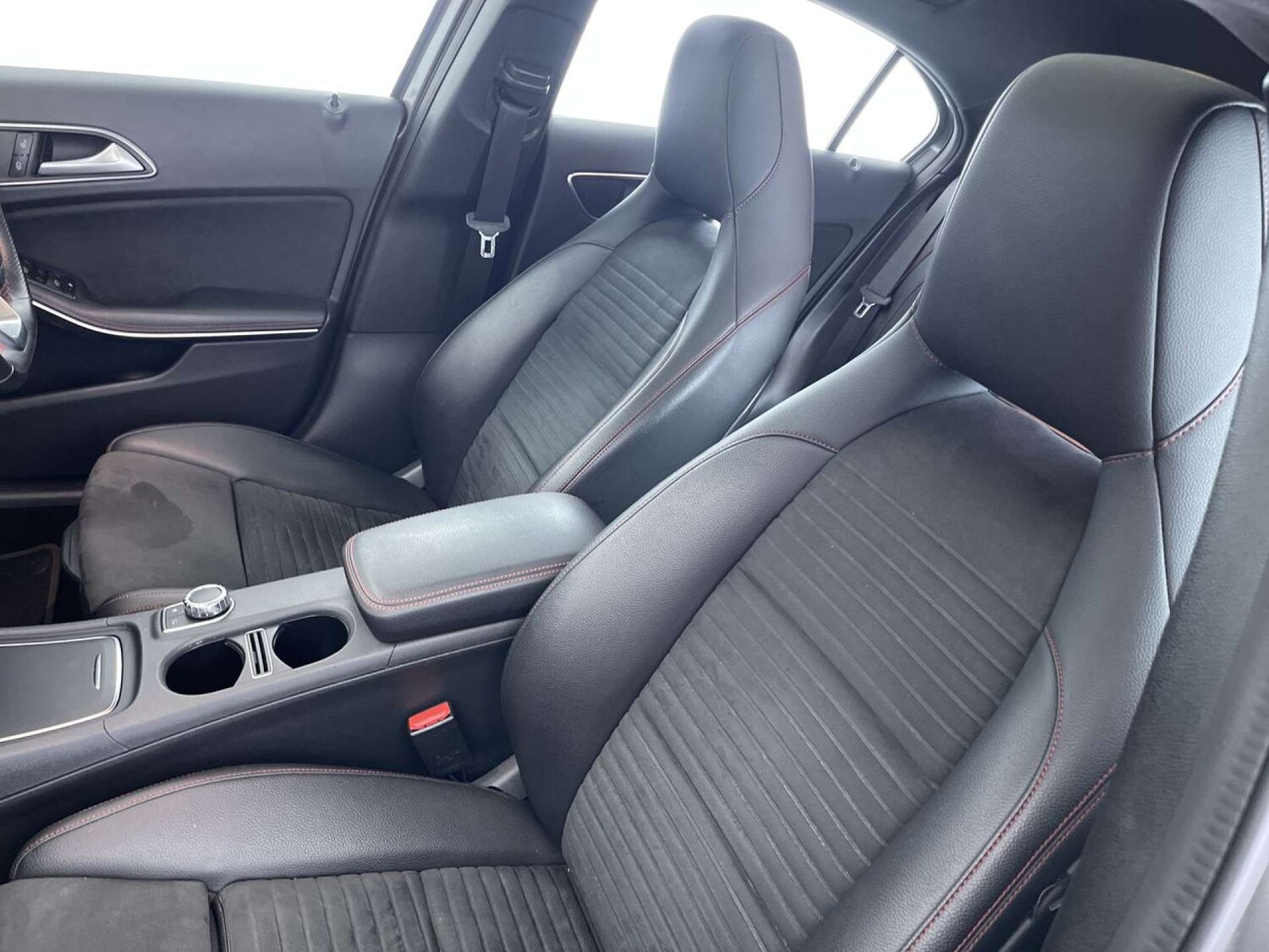 Used Mercedes-Benz A-Class 2017 for sale - 76038509: Photo 31