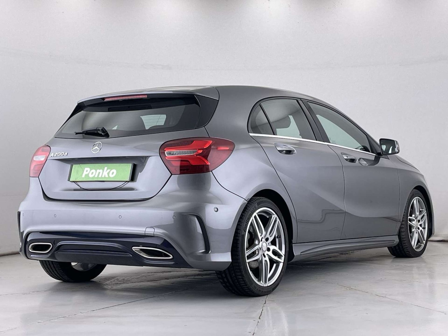 Used Mercedes-Benz A-Class 2017 for sale - 76038509: Photo 5