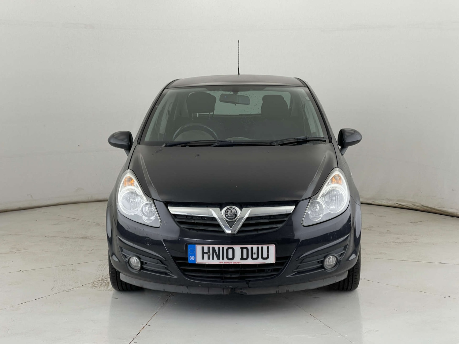 Used Vauxhall Corsa 2010 for sale - 76447054: Photo 2