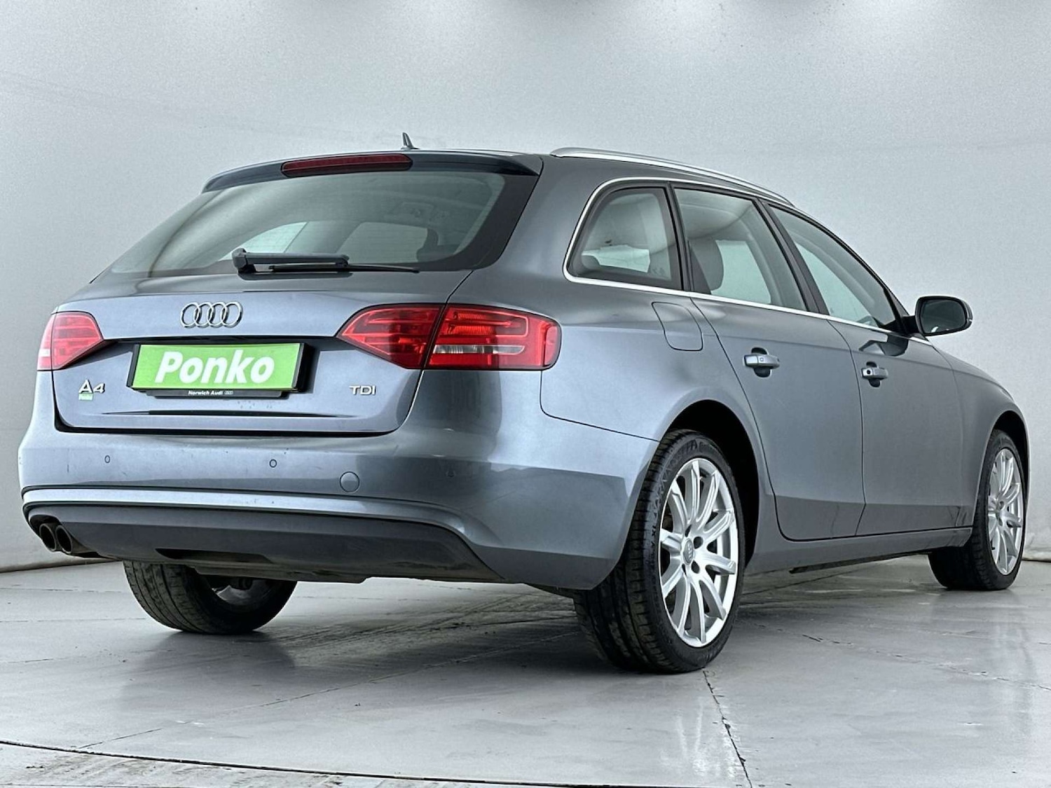 Used Audi A4 2014 for sale - 77494227: Photo 5