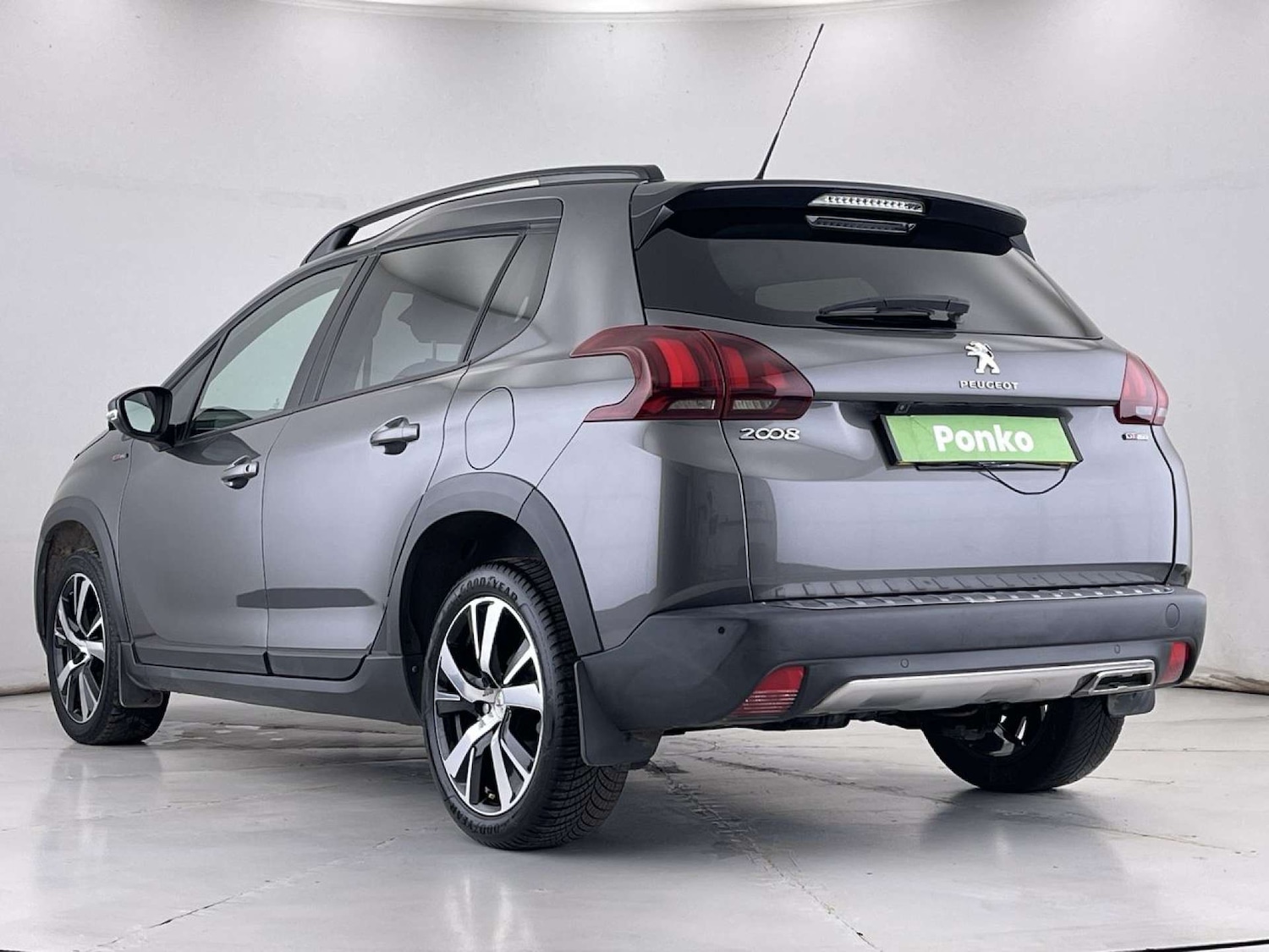 Used Peugeot 2008 2017 for sale - 77437450: Photo 3