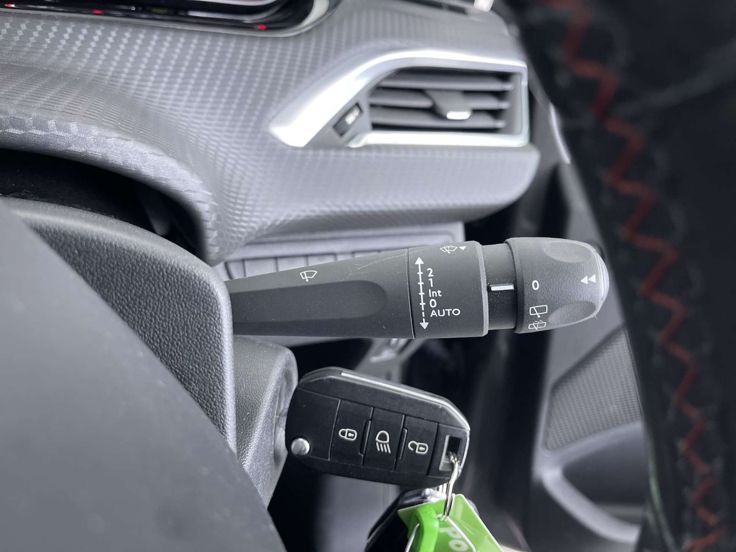 Used Peugeot 2008 2017 for sale - 77437450: Photo 56