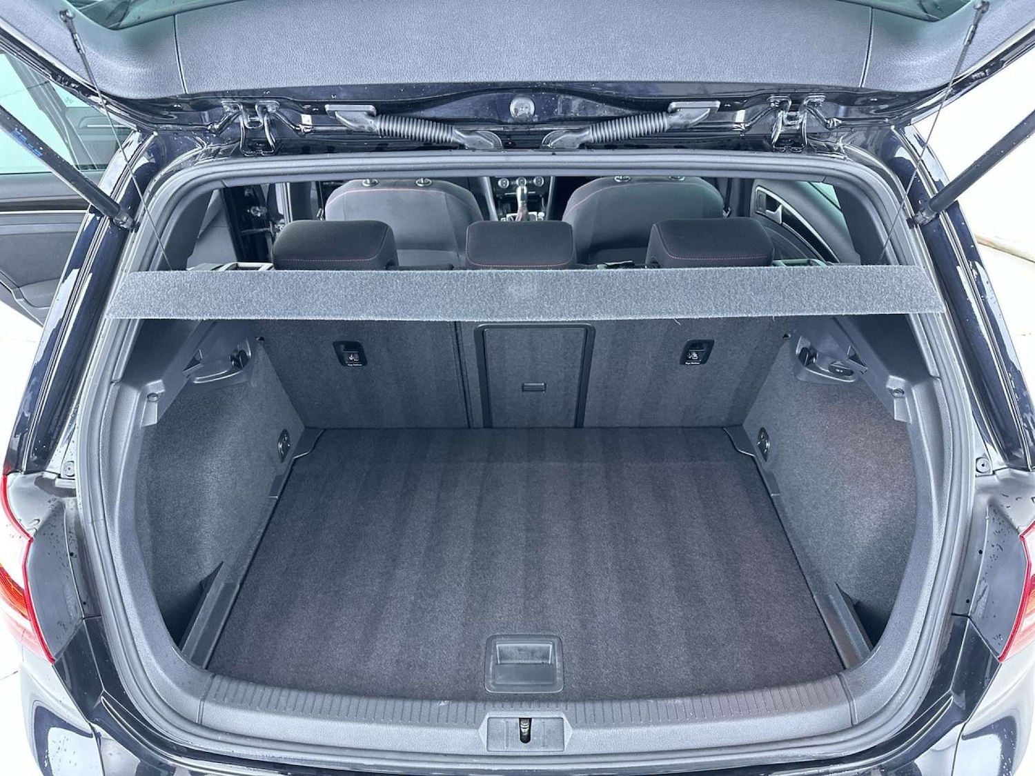 Used Volkswagen Golf 2016 for sale - 77591948: Photo 10