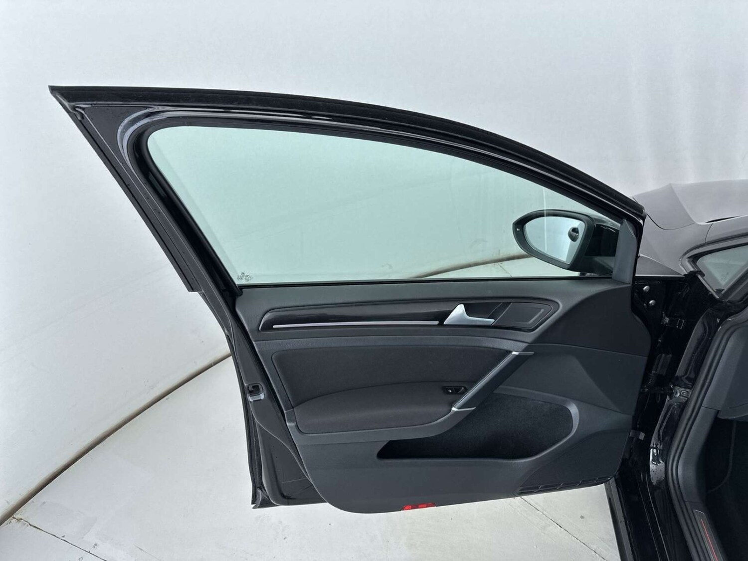 Used Volkswagen Golf 2016 for sale - 77591948: Photo 27