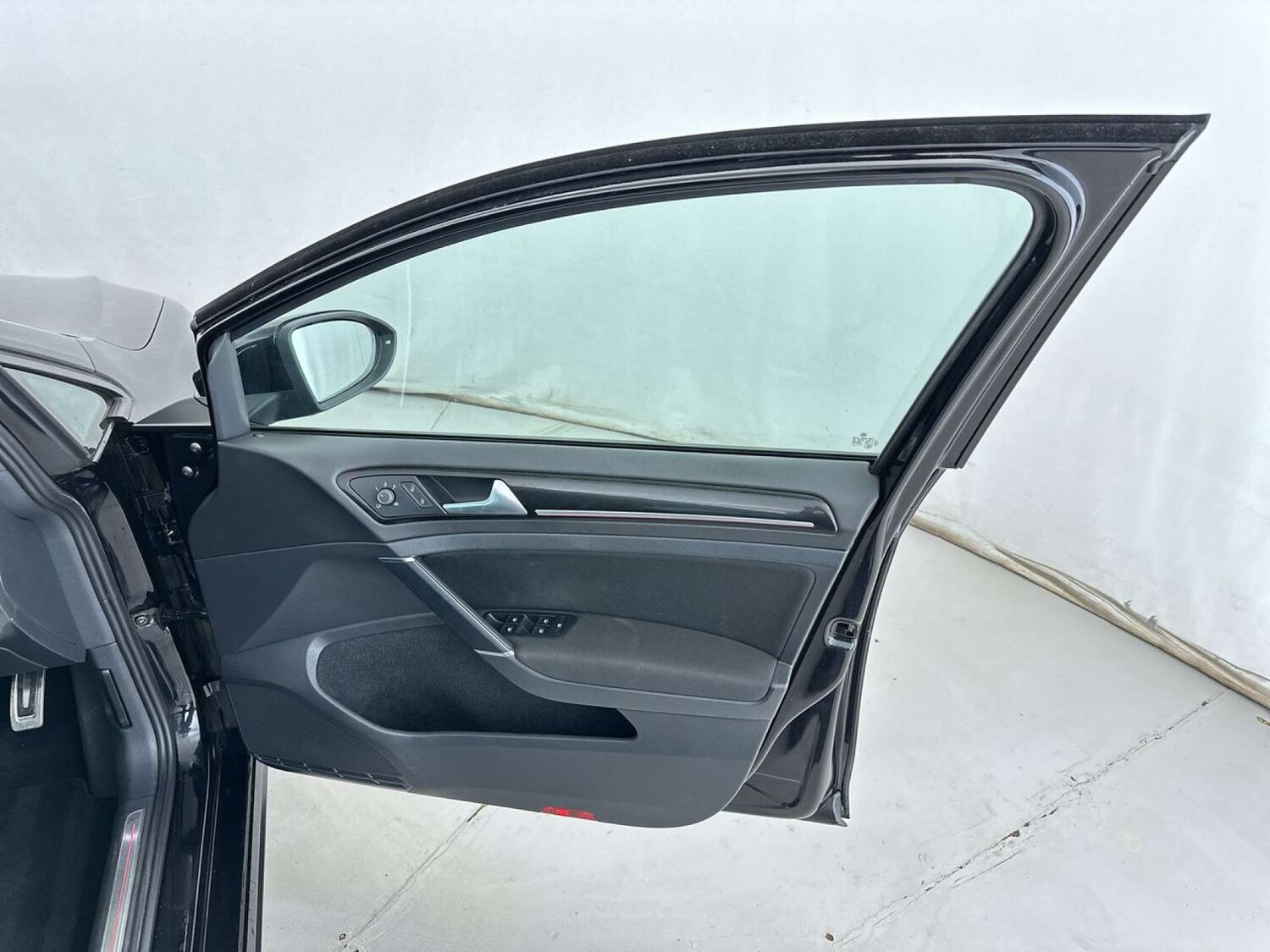 Used Volkswagen Golf 2016 for sale - 77591948: Photo 29