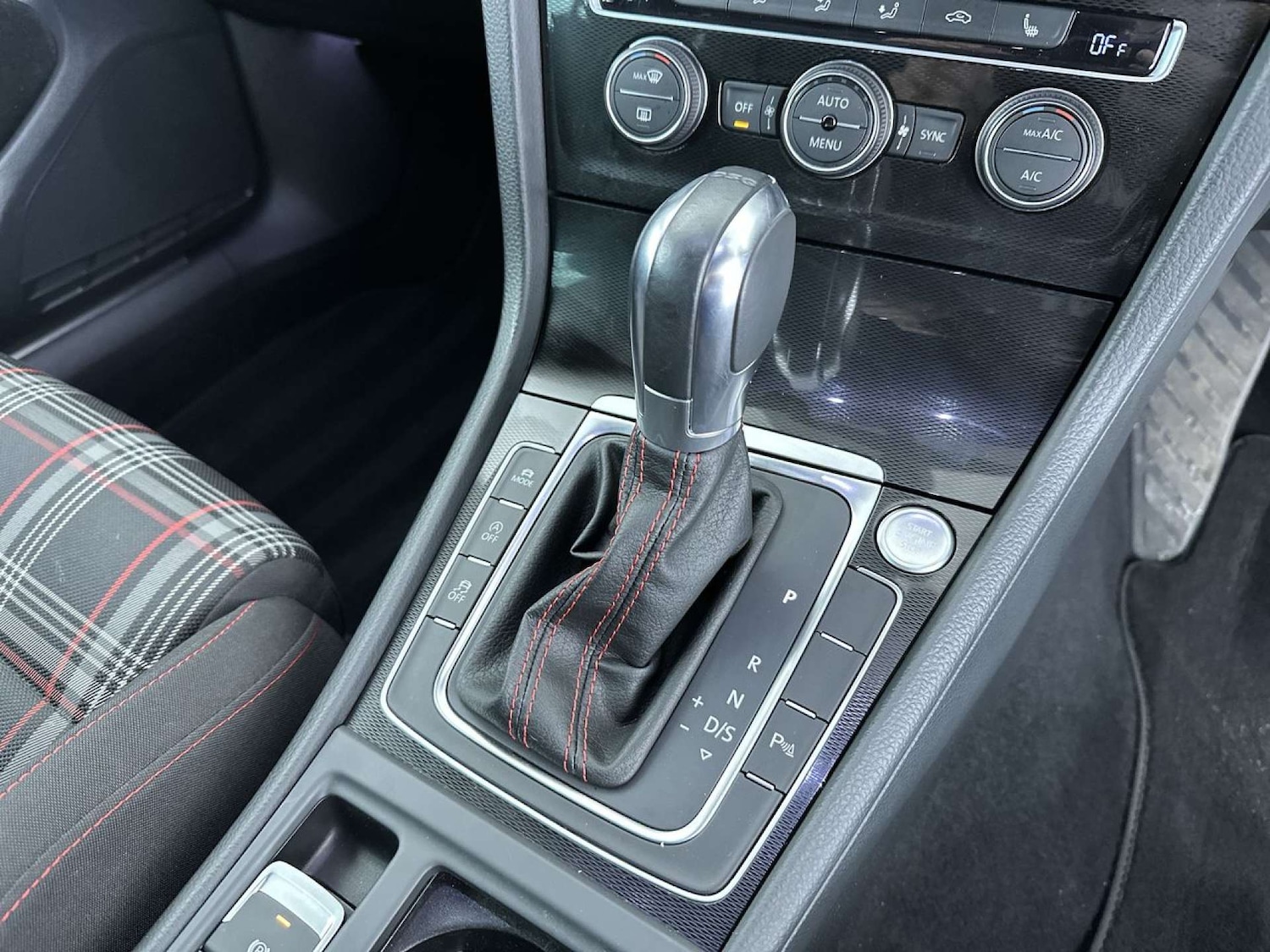 Used Volkswagen Golf 2016 for sale - 77591948: Photo 49