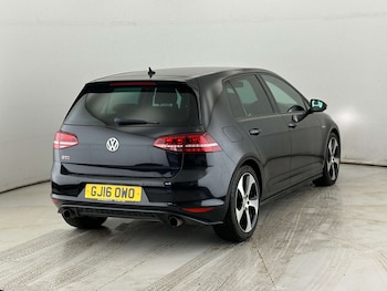 Used Volkswagen Golf 2016 for sale - 77591948: Photo