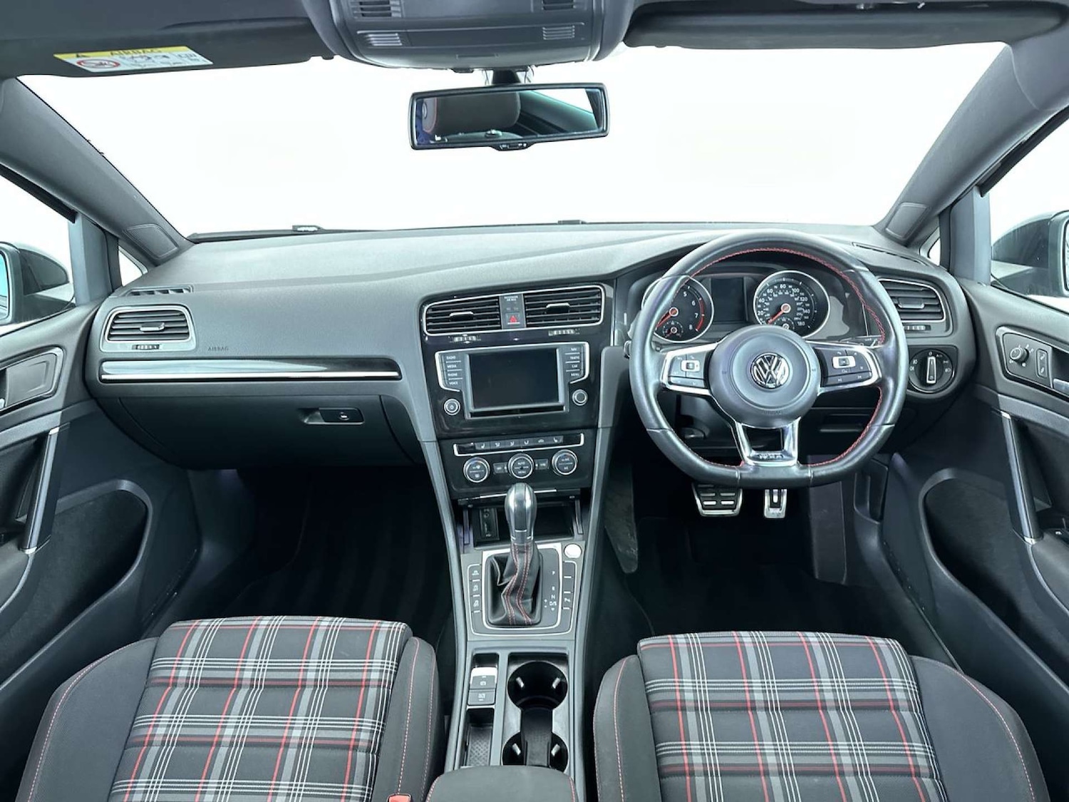 Used Volkswagen Golf 2016 for sale - 77591948: Photo 8