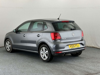 Used Volkswagen Polo 2016 for sale - 78039581: Photo