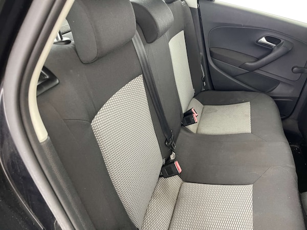 Used Volkswagen Polo 2010 for sale - 76340743: Photo 8