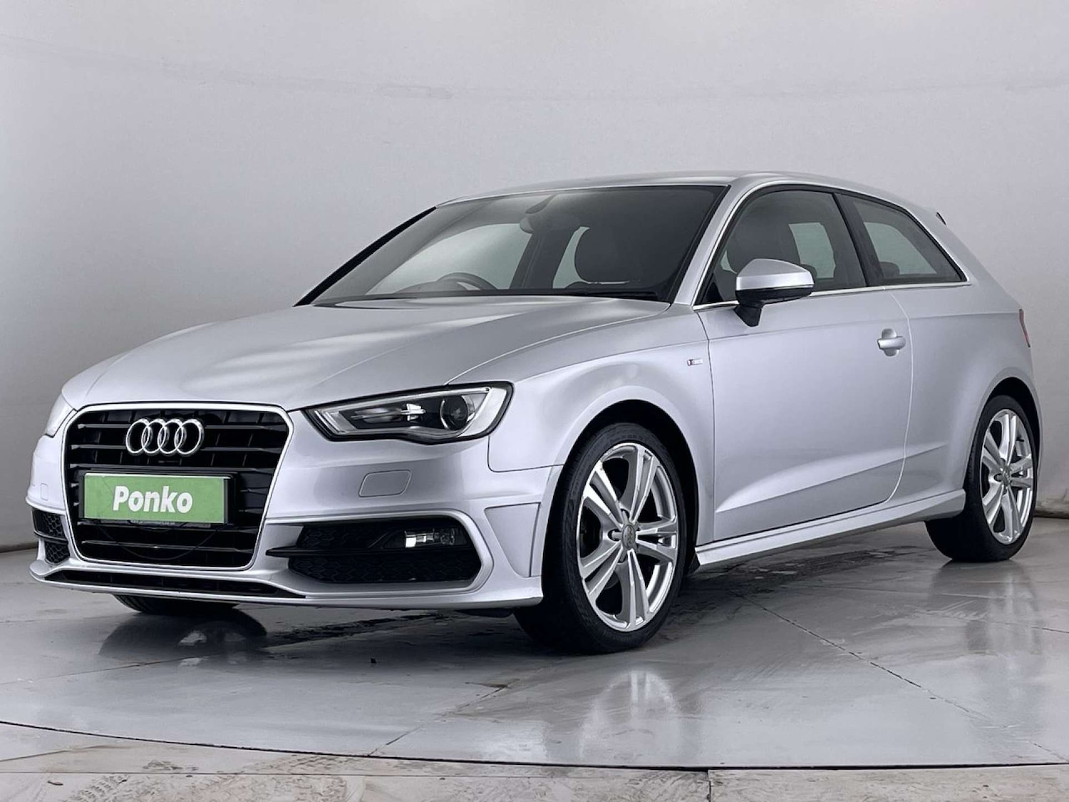 Used Audi A3 2014 for sale - 76581925: Photo 4