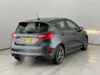 Used Ford Fiesta 2017 for sale - 77774313: Photo