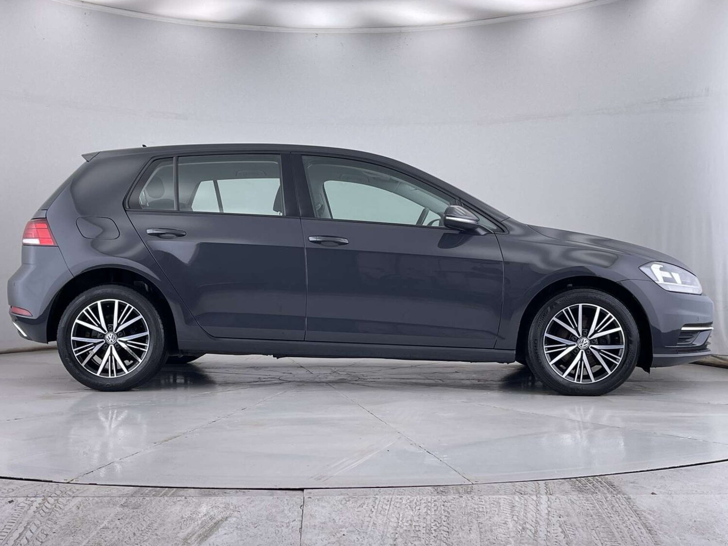 Used Volkswagen Golf 2017 for sale - 77477823: Photo 15