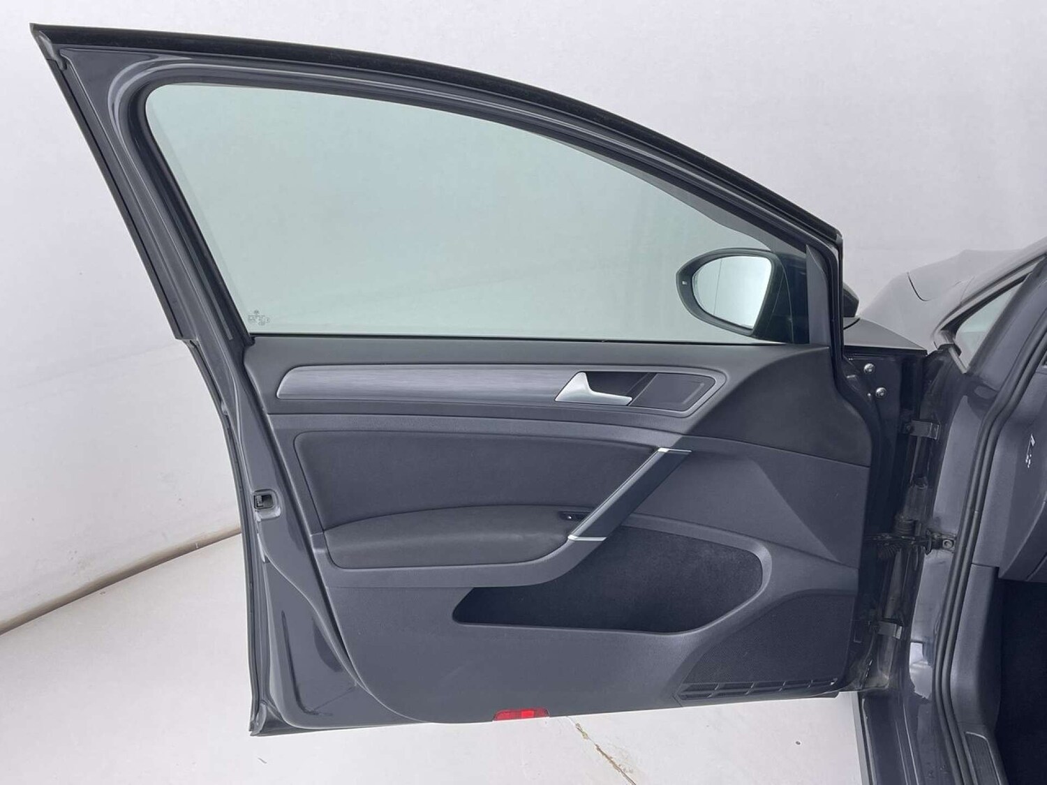 Used Volkswagen Golf 2017 for sale - 77477823: Photo 27