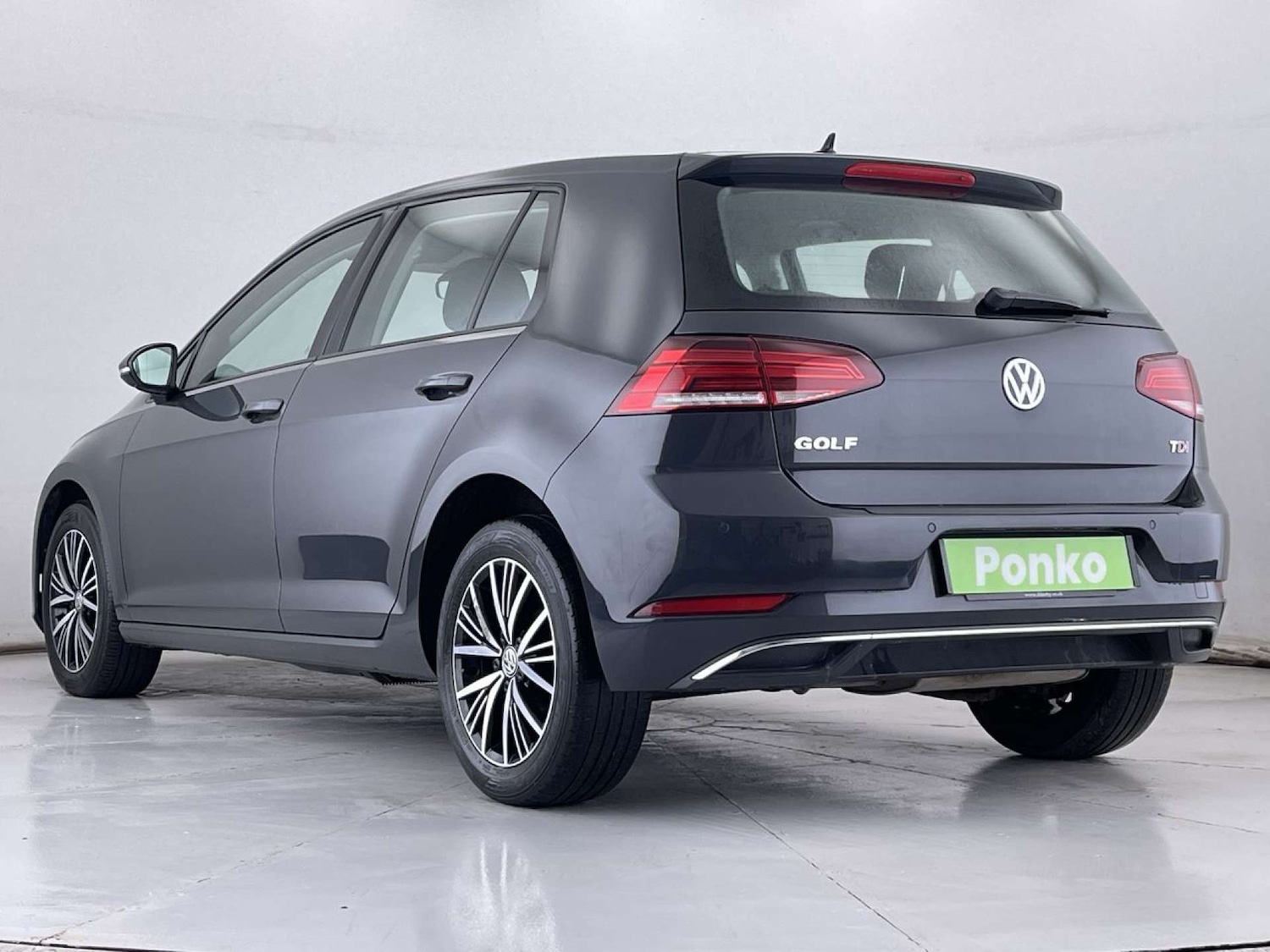 Used Volkswagen Golf 2017 for sale - 77477823: Photo 3
