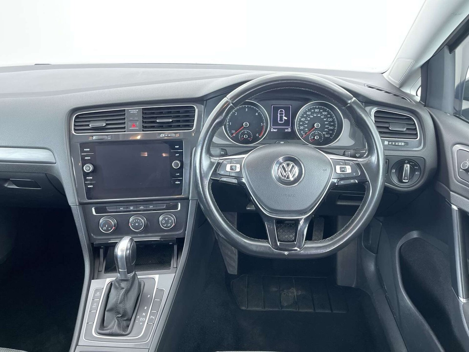 Used Volkswagen Golf 2017 for sale - 77477823: Photo 35