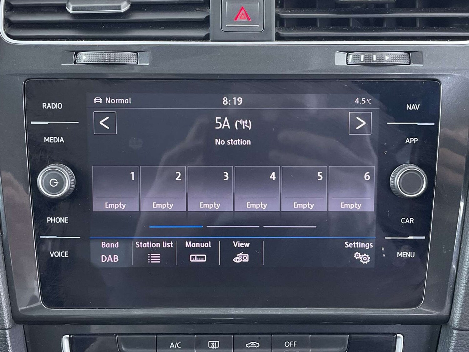 Used Volkswagen Golf 2017 for sale - 77477823: Photo 41