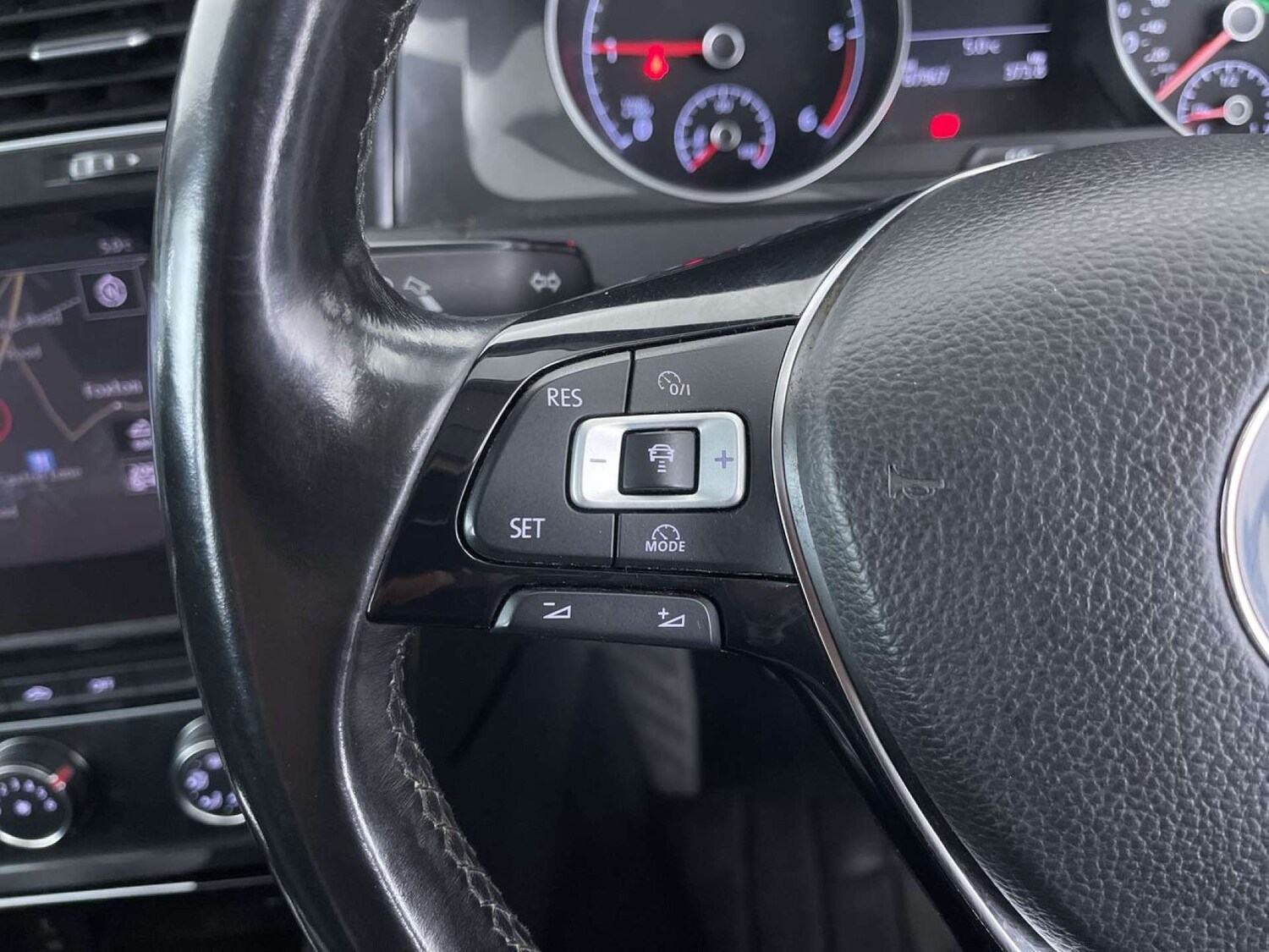 Used Volkswagen Golf 2017 for sale - 77477823: Photo 50