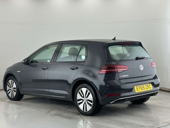 Used Volkswagen Golf 2019 for sale - 77420230: Photo