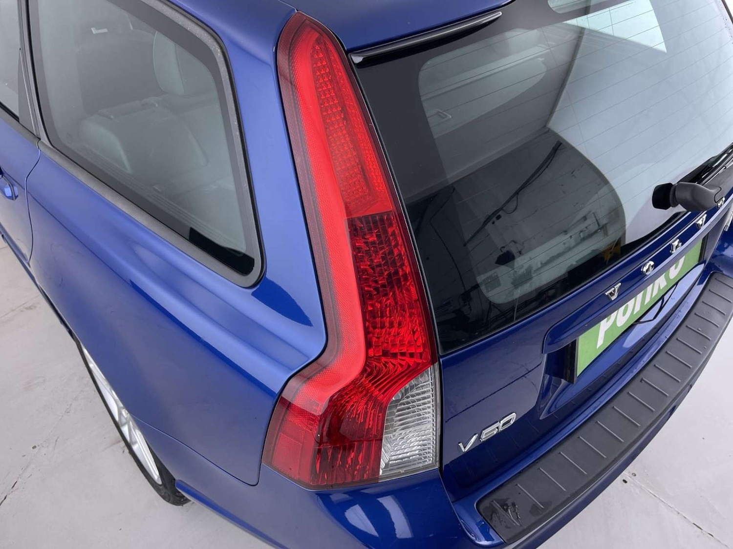 Used Volvo V50 2009 for sale - 76767901: Photo 20