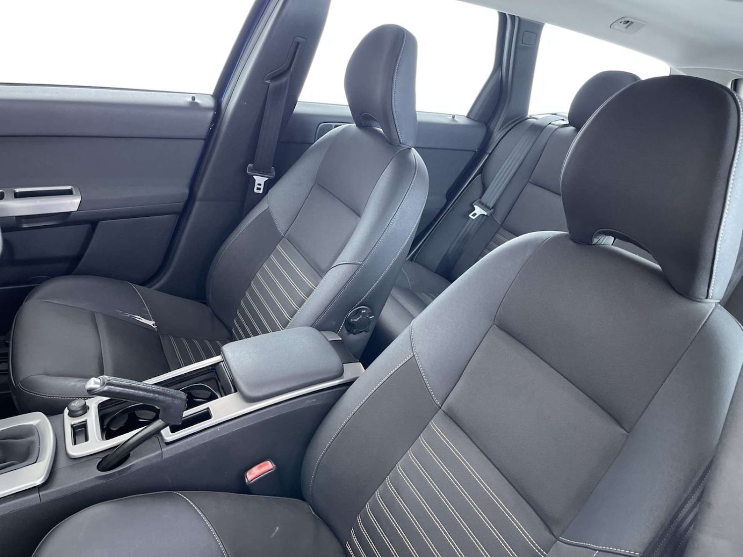 Used Volvo V50 2009 for sale - 76767901: Photo 31