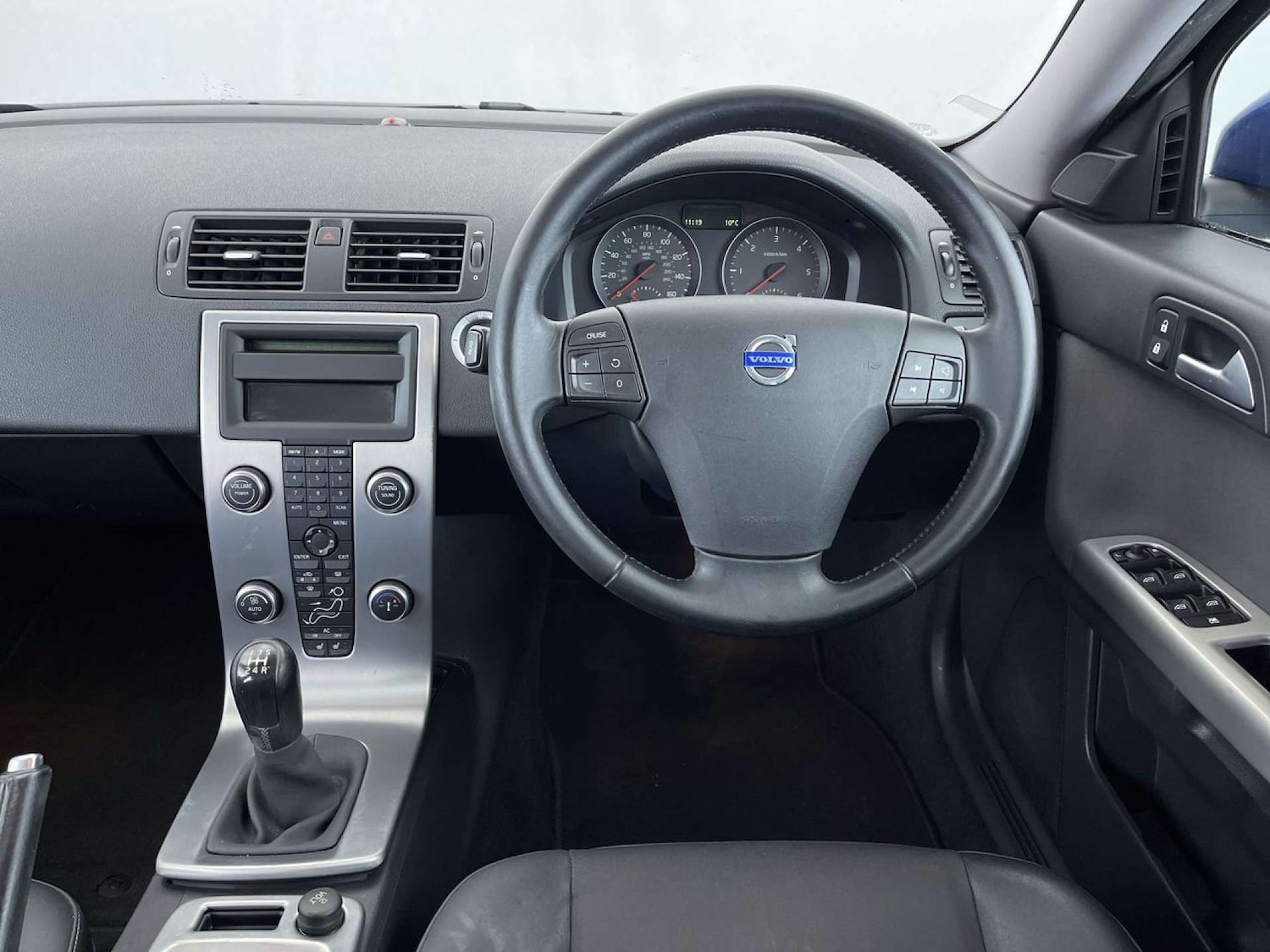 Used Volvo V50 2009 for sale - 76767901: Photo 35