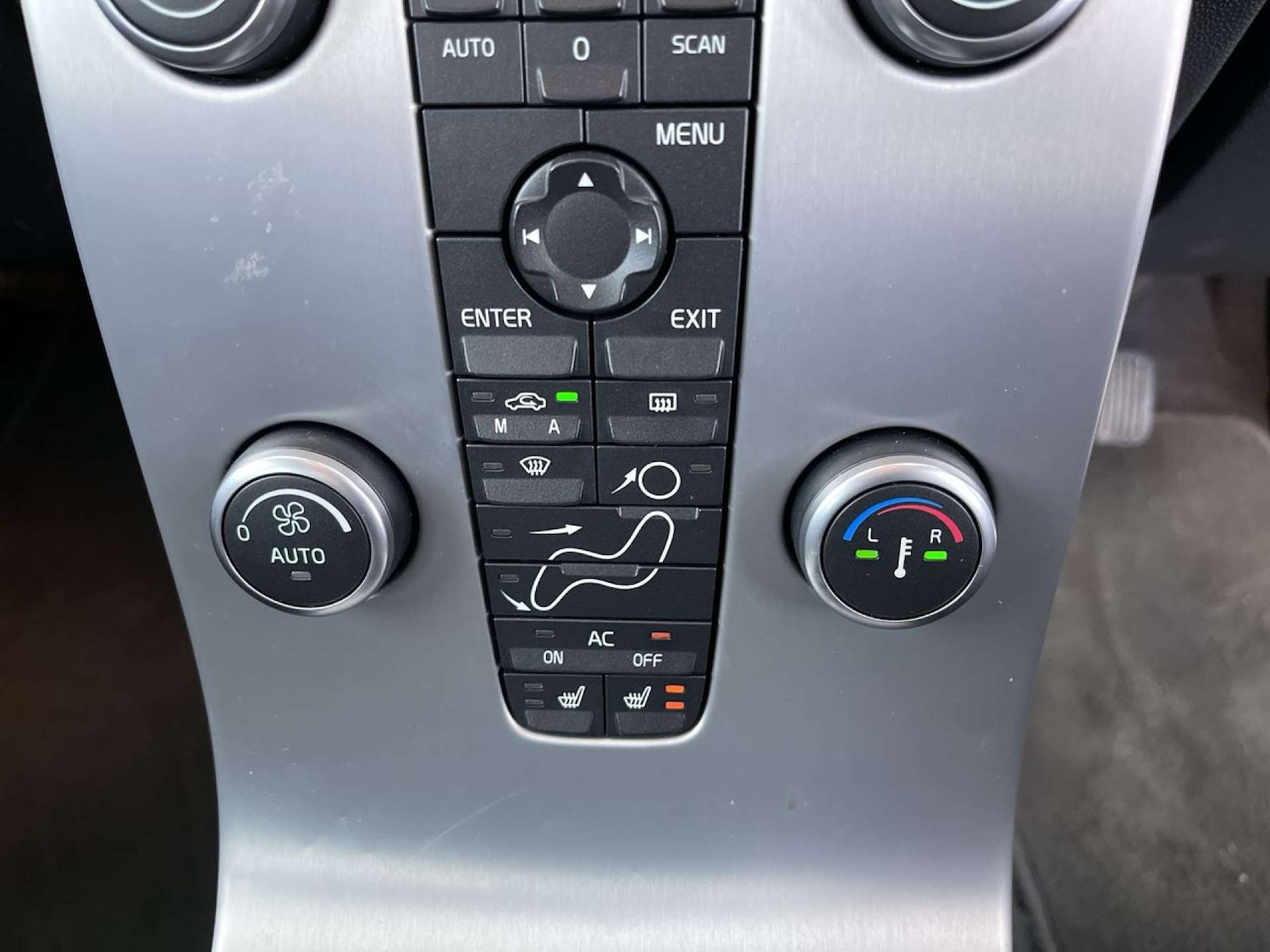 Used Volvo V50 2009 for sale - 76767901: Photo 43