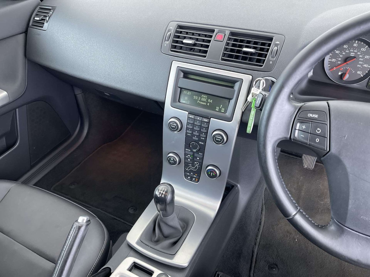 Used Volvo V50 2009 for sale - 76767901: Photo 44