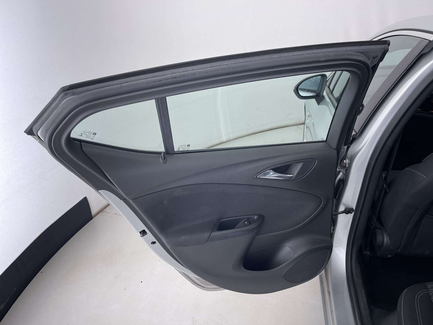 Used Vauxhall Astra 2017 for sale - 76385767: Photo 28