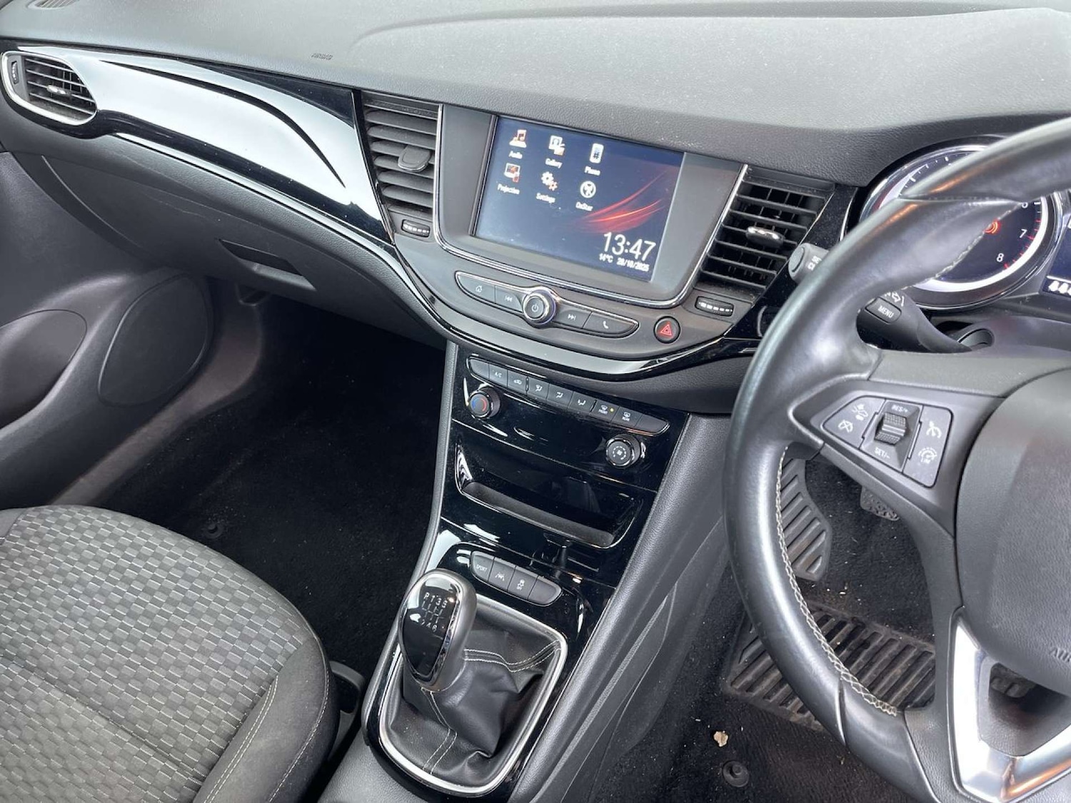 Used Vauxhall Astra 2017 for sale - 76385767: Photo 44