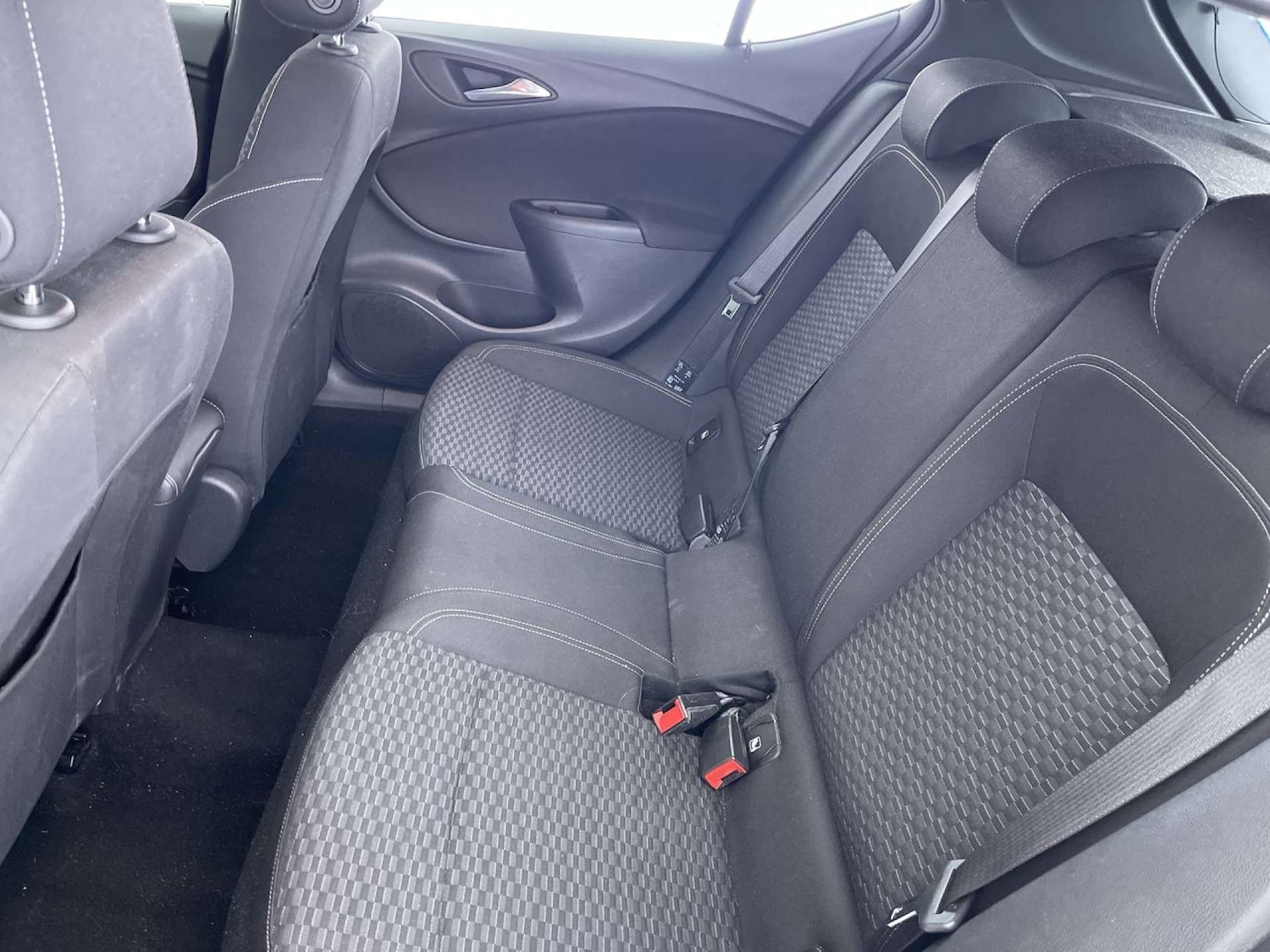 Used Vauxhall Astra 2017 for sale - 76385767: Photo 9