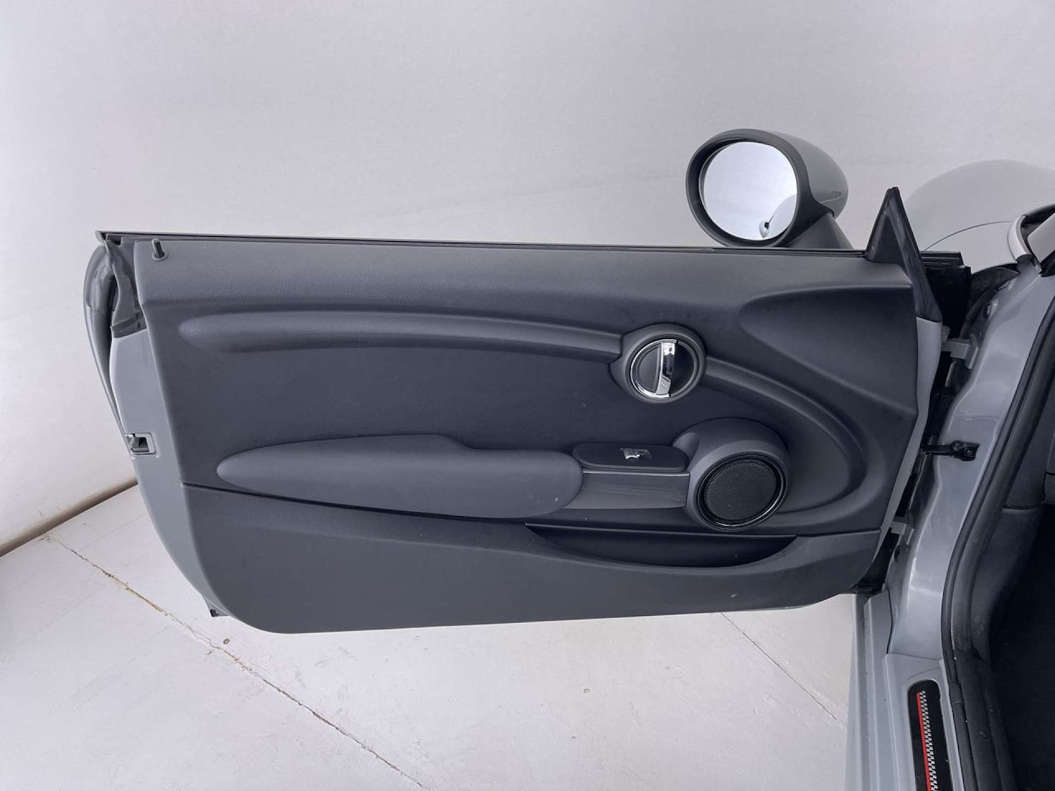 Used MINI Convertible 2017 for sale - 77639556: Photo 24