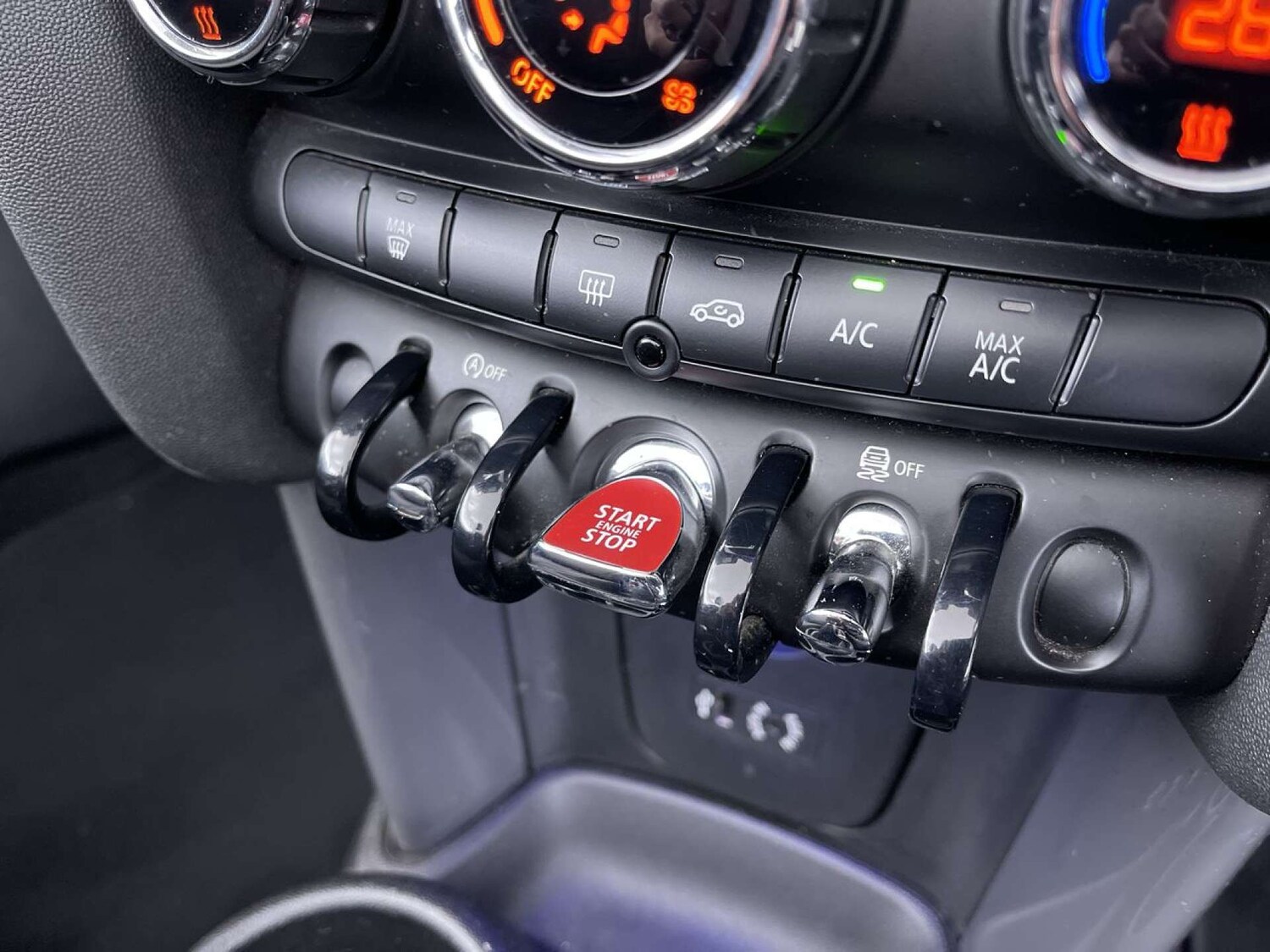 Used MINI Convertible 2017 for sale - 77639556: Photo 40