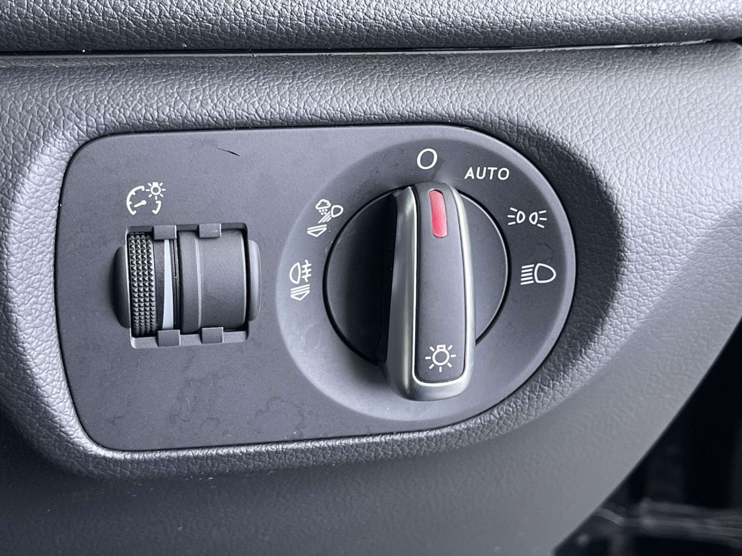 Used Audi Q3 2015 for sale - 76829955: Photo 49