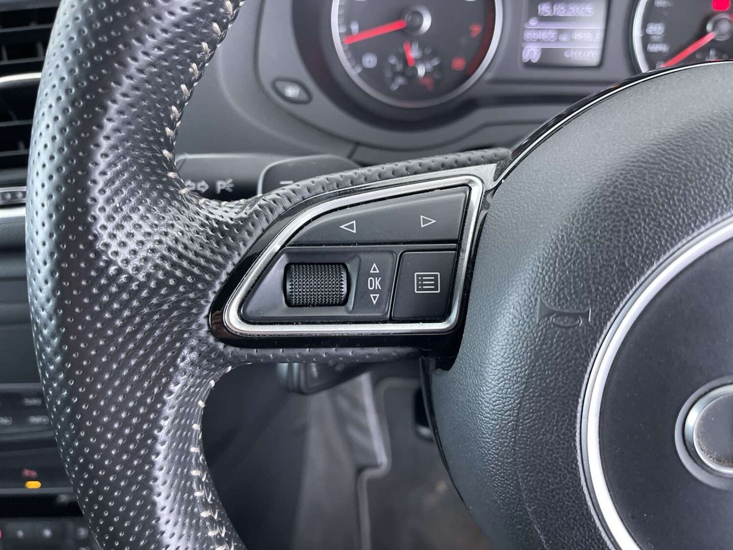 Used Audi Q3 2015 for sale - 76829955: Photo 51