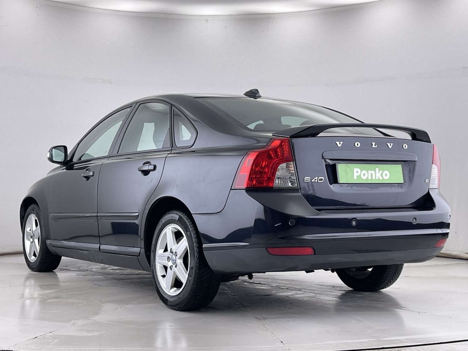 Used Volvo S40 2010 for sale - 76412603: Photo 3