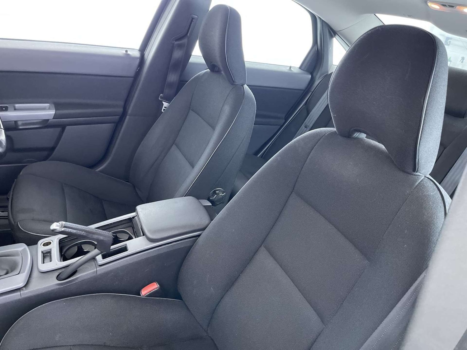 Used Volvo S40 2010 for sale - 76412603: Photo 31